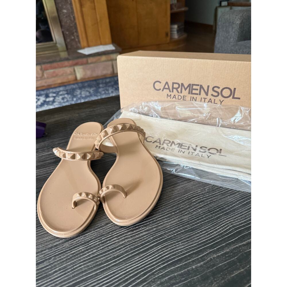 NIB Carmen Sol Maria Blush Flat Jelly Sandals Sz. 6